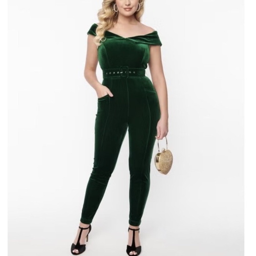 Unique Vintage Deep Green Off-Shoulder Velvet Belted Jumpsuit